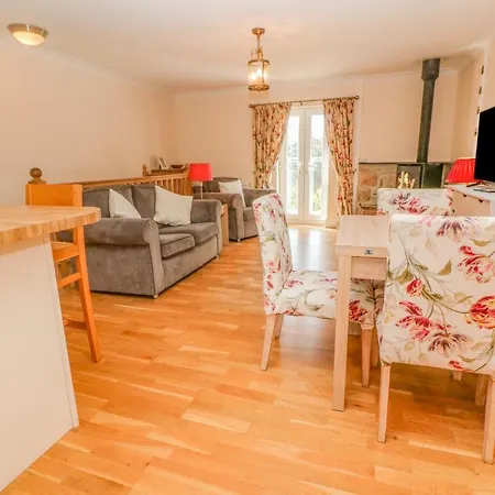 Holiday home 2 Riverside Penzance